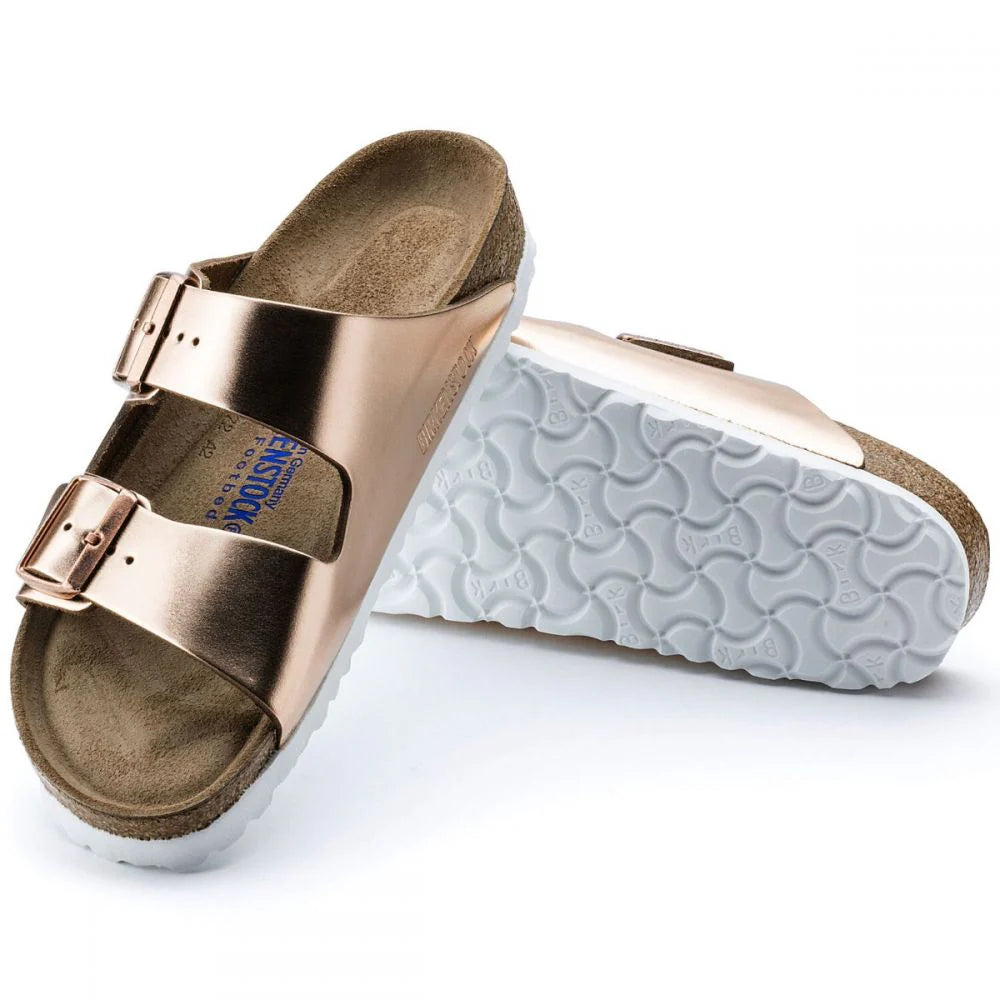 Birkenstock Women's Arizona Softbed Leather in Metallic Copper