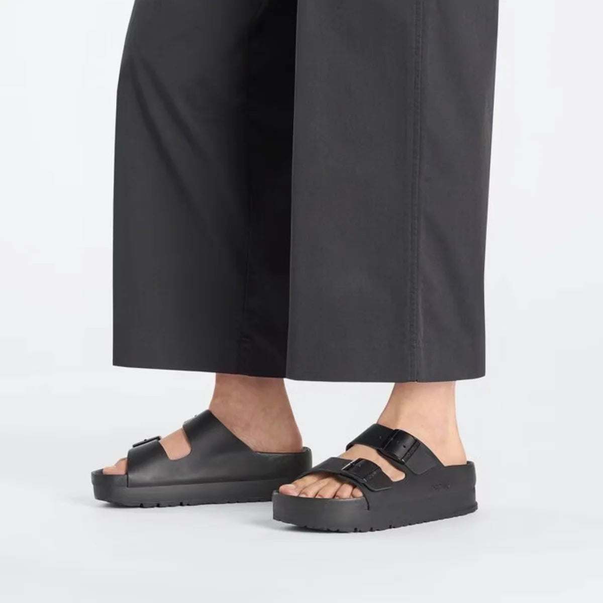Birkenstock Women's Arizona Flex Platform Leather in Black