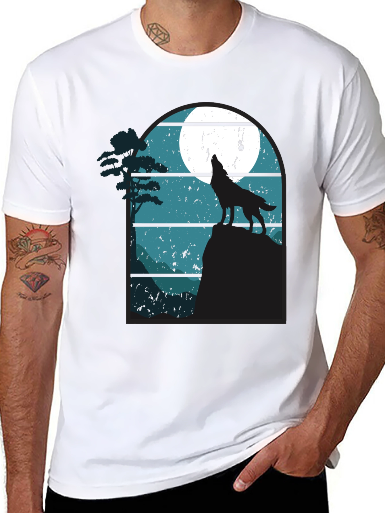 Wolf Howling at Moon Graphic T-Shirt
